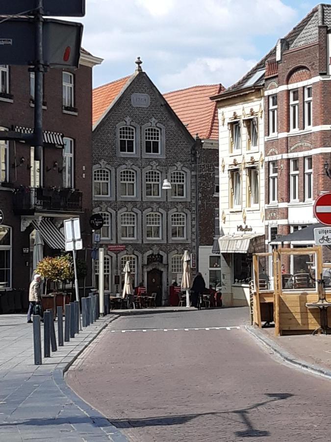 Roermond Uniek Stadspand, Compleet Woonhuis Esterno foto